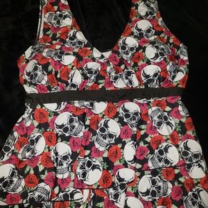 NWOT SKULL & ROSES TANKINI SIZE 4X